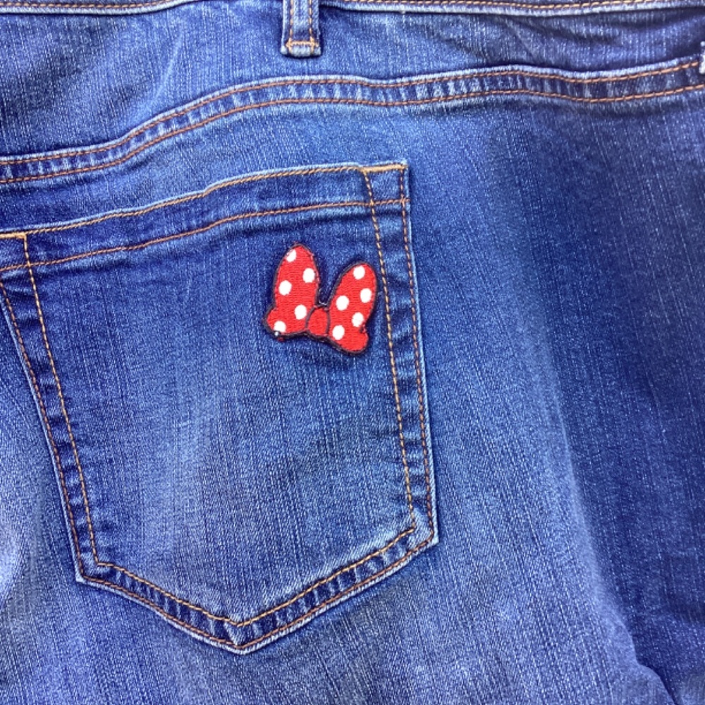 NWT Torrid Mickey Mouse Disney Patch Jeans Womens Plus 28 NEW Size 28 - measurem - Picture 4 of 10